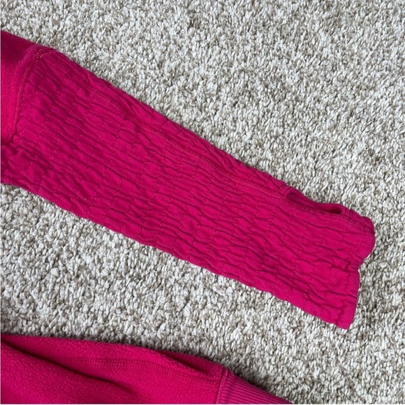 Used Lululemon Magenta Hot Pink Fleece Pullover Hoodie Sweatshirt size 8 - Picture 7 of 9